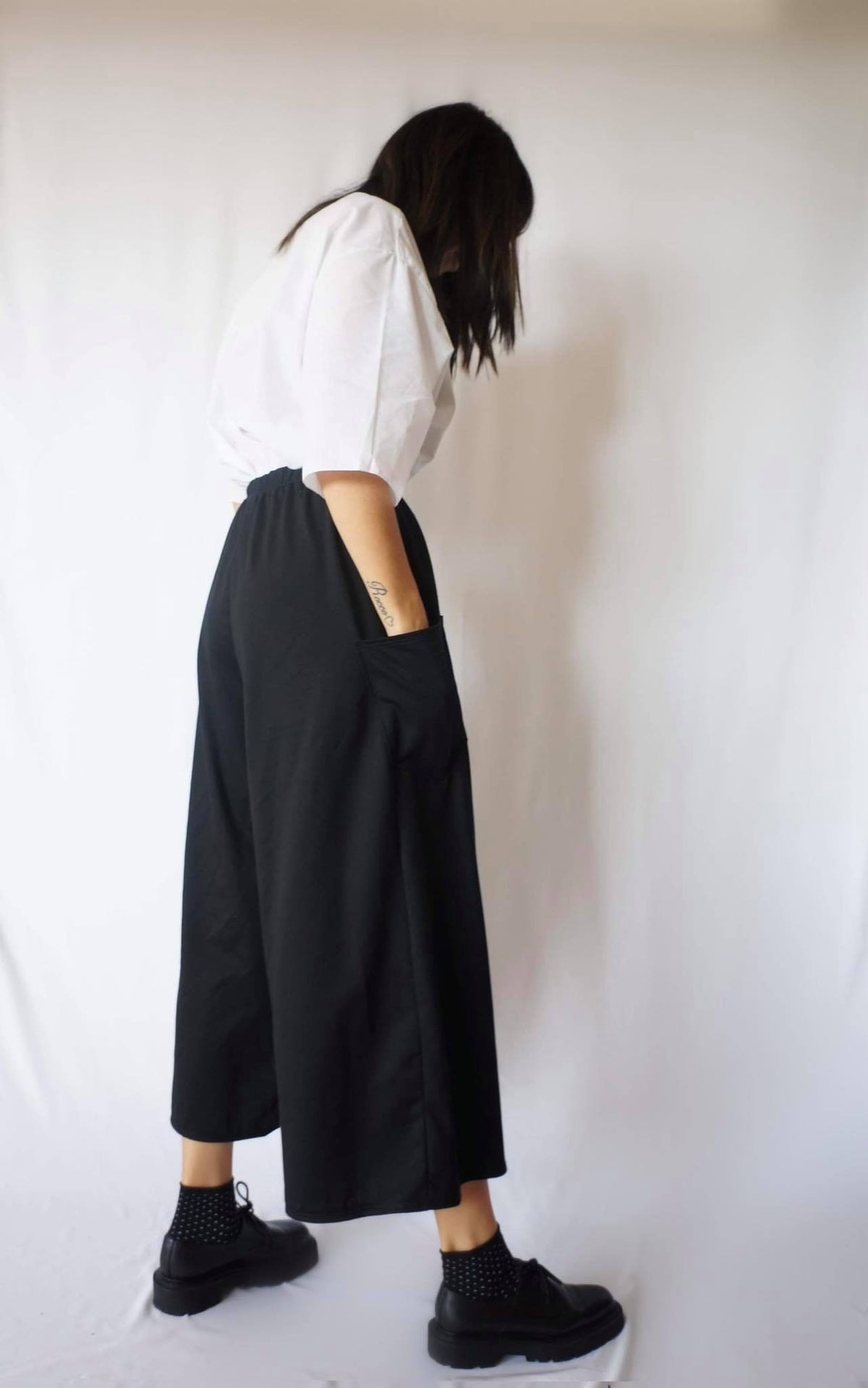 Marlo Black Linen Pants — view 2