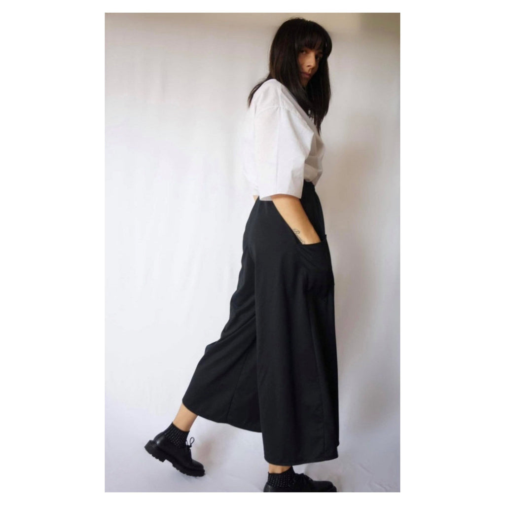 Marlo Black Linen Pants — New York New York