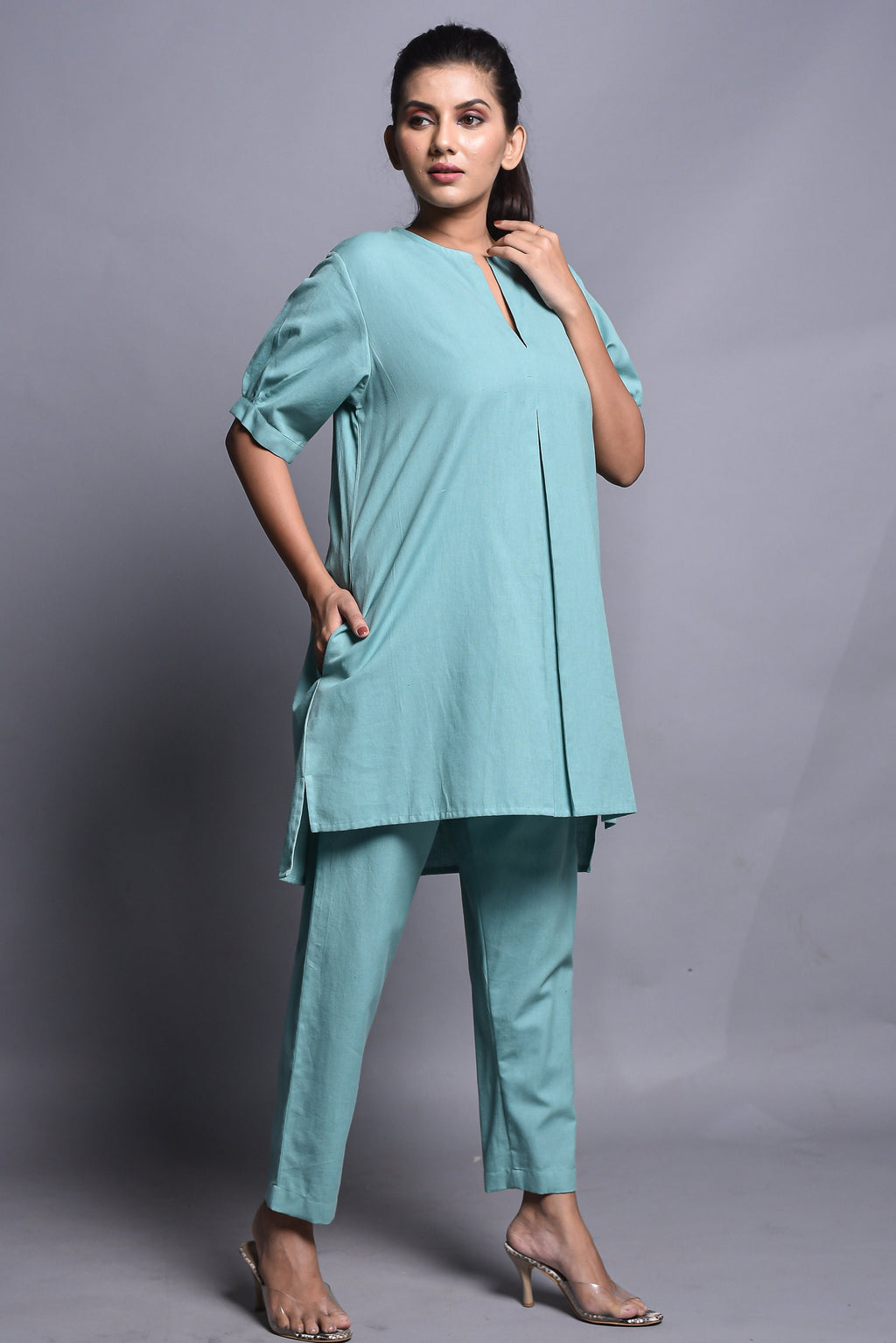 Belle Gray Linen Set — view 5